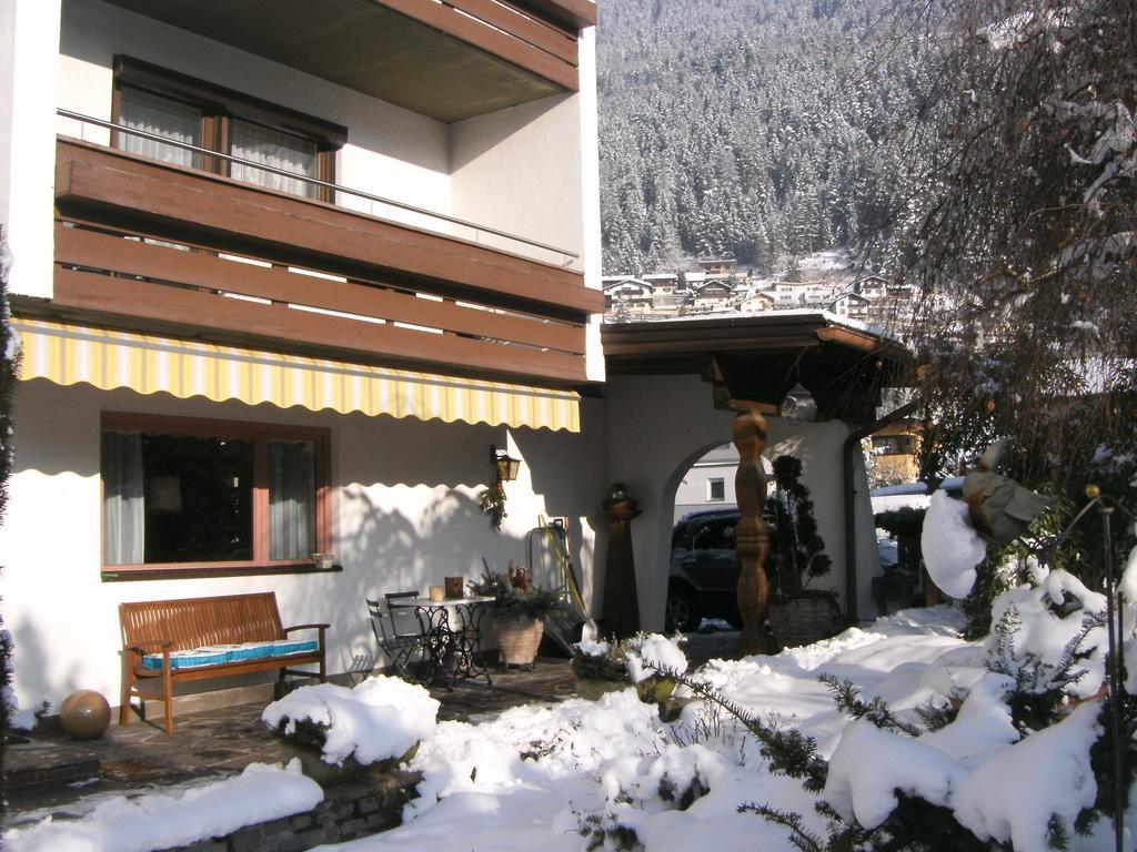 Pension Garni Gerhard Oetz Εξωτερικό φωτογραφία