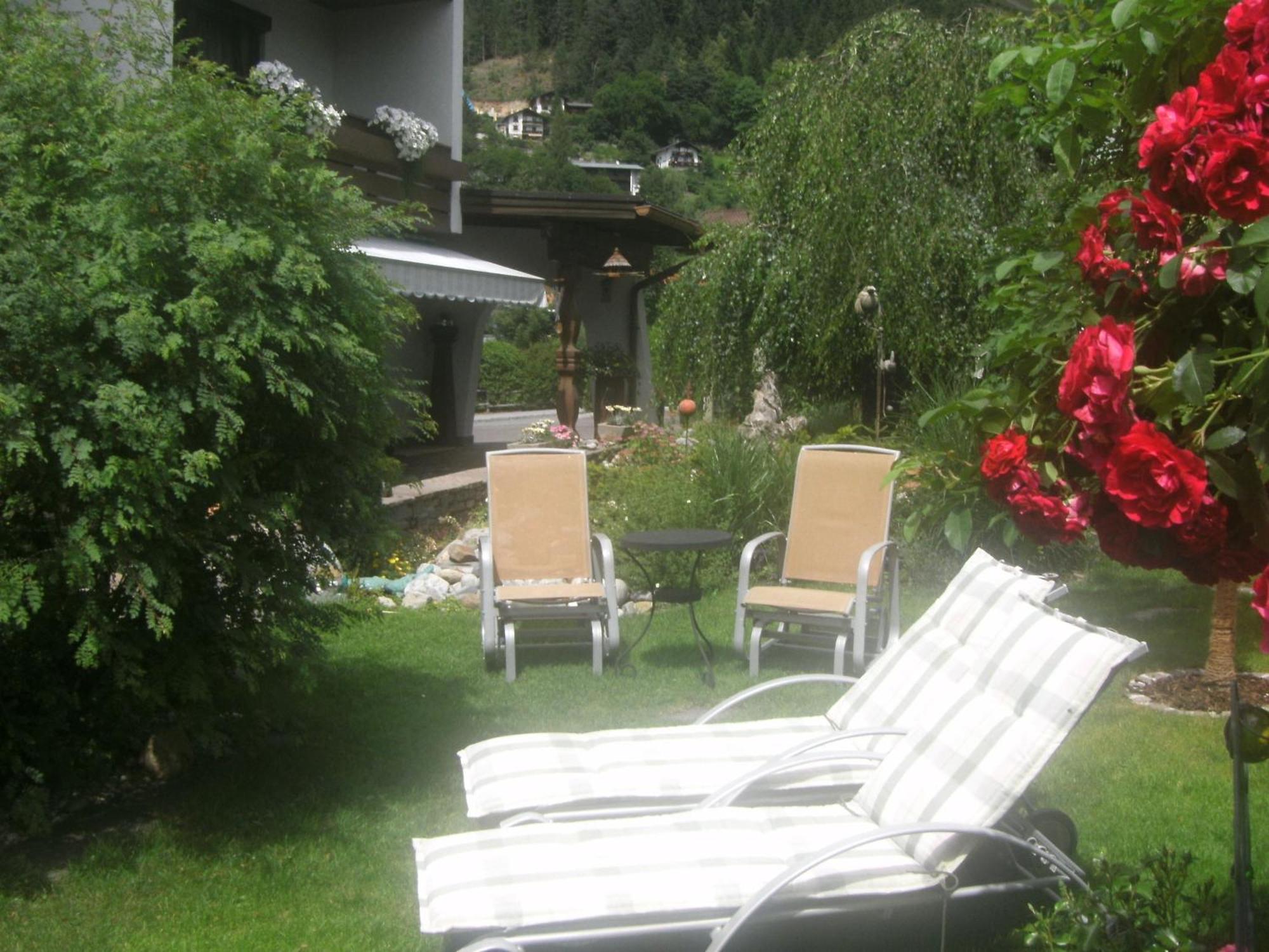 Pension Garni Gerhard Oetz Εξωτερικό φωτογραφία